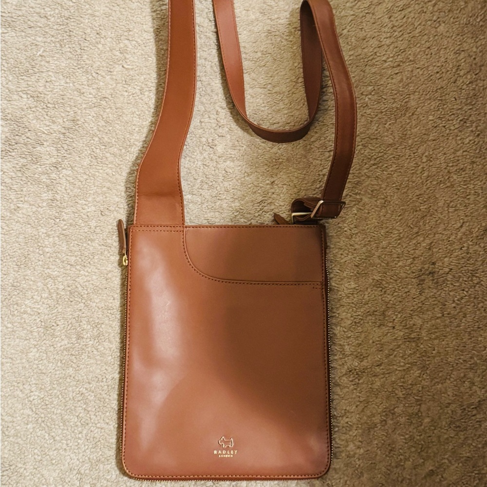 RADLEY LONDON Tan Leather Messenger Bag